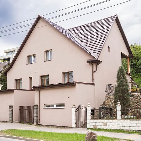 Apartment In Garage With Free Parking Kaunas Eksteriør bilde